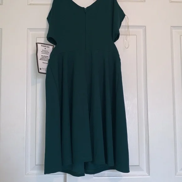 Speechless Macy Emerald Green Silver Cutout Midriff Party Fit Flare Dress Padded - Picture 5 of 7